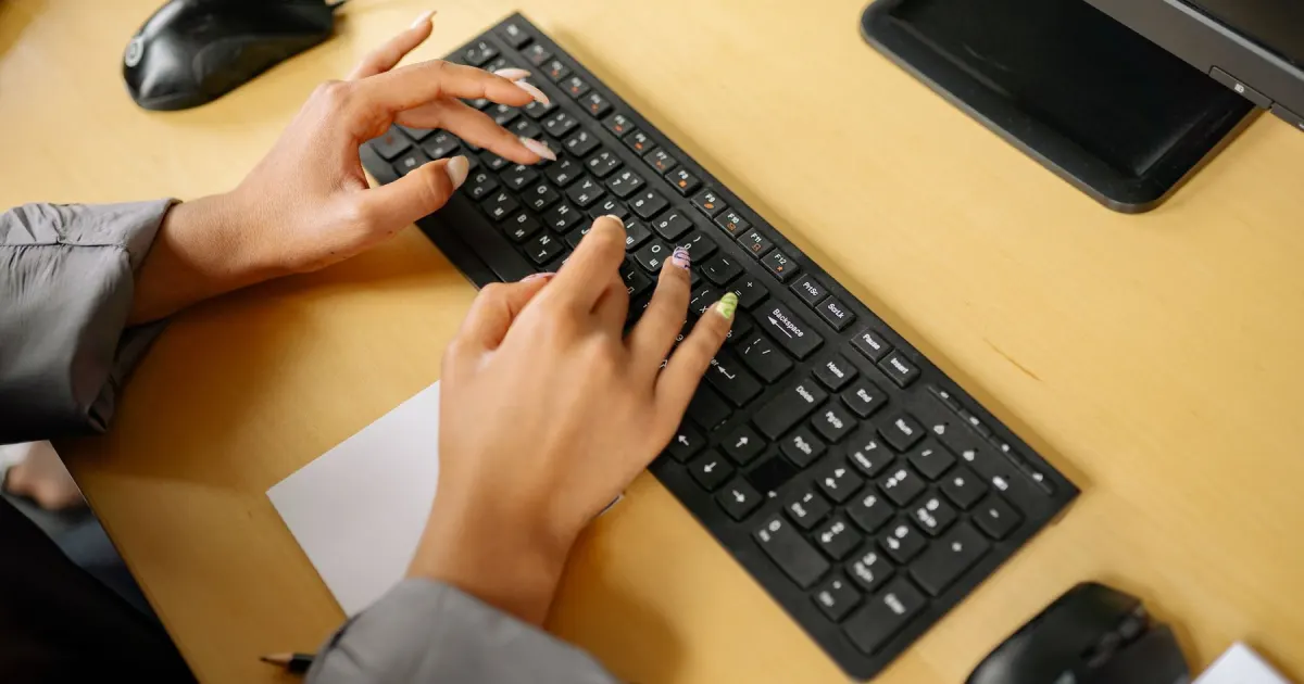 Yapay Zekâ ile Makale Yazımı ve İnsan Editörlüğü