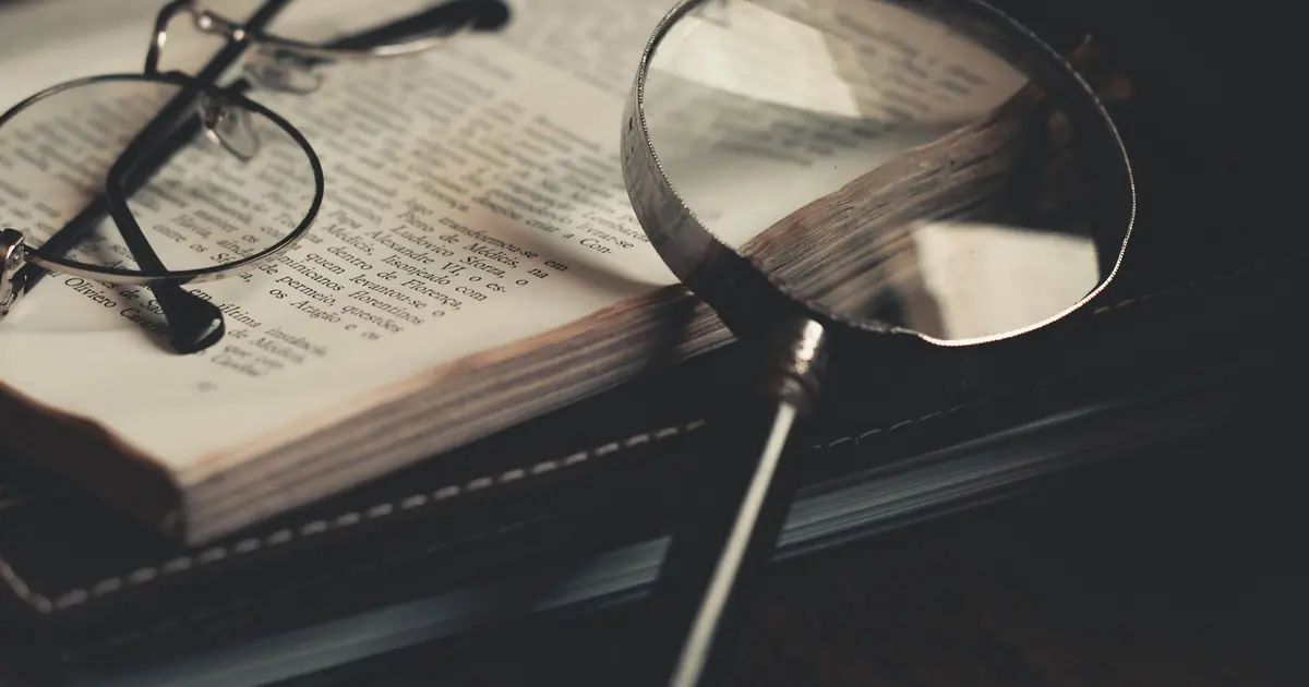 Author Information in Article Writing Services, E-E-A-T